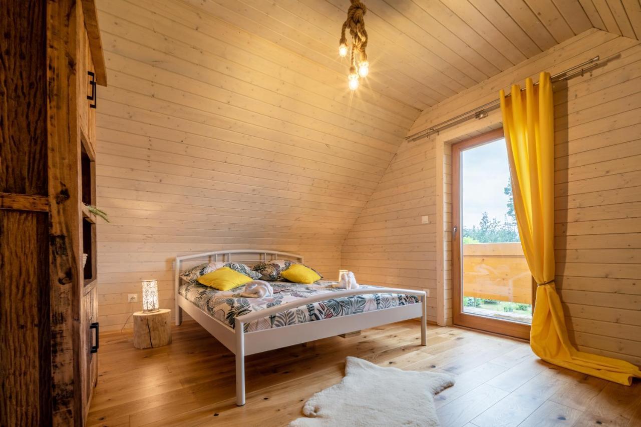 Sudecki Dym Z Kominkiem Kolo Karpacza. Holiday home Janowice Wielkie