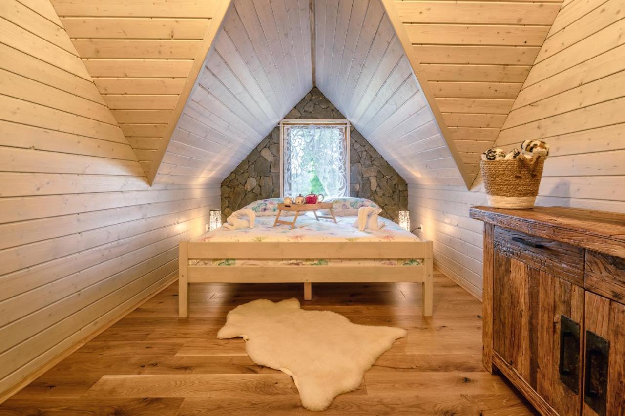 Holiday home Sudecki Dym Z Kominkiem Kolo Karpacza. *